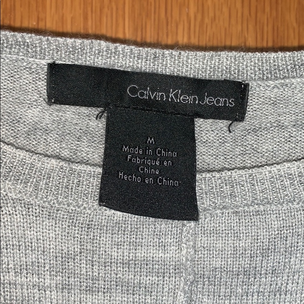 Calvin Klein Grey sweater - Picture 2 of 4